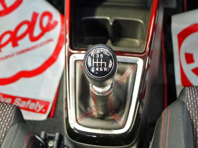 スイフトスポーツ ベースグレード　６ＭＴ　セーフティパッケージ　全方位カメラ　８インチ純正ナビ　レーダークルーズ　Ｂｌｕｅｔｏｏｔｈ　１オーナー　禁煙車　ＥＴＣ　ＬＥＤヘッドライト　シートヒーター　スマートキー２個（16枚目）