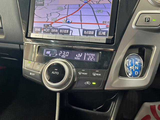 TOYOTA PRIUS ALPHA S