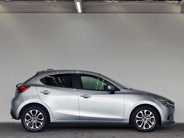 デミオ 15Sツーリング Lパッケージ 6速MT 禁煙車 マツダコネクトナビ バックカメラ Buletooth 純正16インチアルミ ハーフレザーシート シートヒータ― LEDヘッド BSM HUD(11枚目)