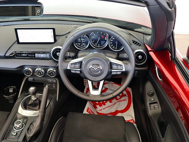 ロードスター ＲＳ　６ＭＴ　マツダスピードフルエアロ　ブレンボ製キャリパー　ＲＡＹＳ１６インチＡＷ　８．８インチマツダコネクトＴＶ　Ｂカメラ　ＢＯＳＥ　ワイヤレスＣａｒＰｌａｙ　追従クルーズ　ＥＴＣ　レカロ製コンビシート（11枚目）