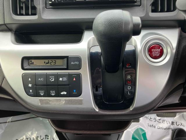 Ｎ－ＷＧＮカスタム Ｇ　バックカメラ　ナビ　ＨＩＤ　スマートキー　電動格納ミラー　ＣＶＴ　盗難防止システム　ＡＢＳ　ＥＳＣ　衝突安全ボディ　エアコン　パワーステアリング　パワーウィンドウ（6枚目）