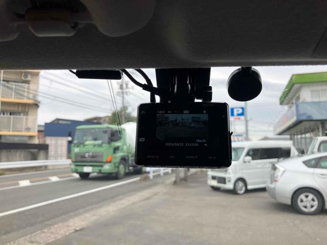 Ｎ－ＷＧＮカスタム Ｇ　バックカメラ　ナビ　ＨＩＤ　スマートキー　電動格納ミラー　ＣＶＴ　盗難防止システム　ＡＢＳ　ＥＳＣ　衝突安全ボディ　エアコン　パワーステアリング　パワーウィンドウ（9枚目）