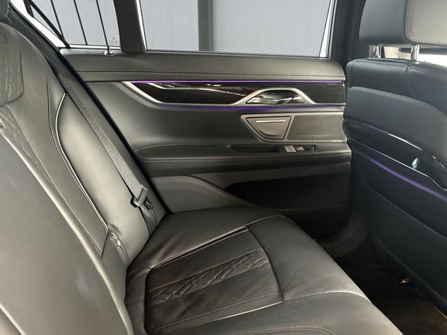 ７シリーズ ７５０ｉ　Ｍスポーツ　Ｖ８ツインターボ／黒革（33枚目）