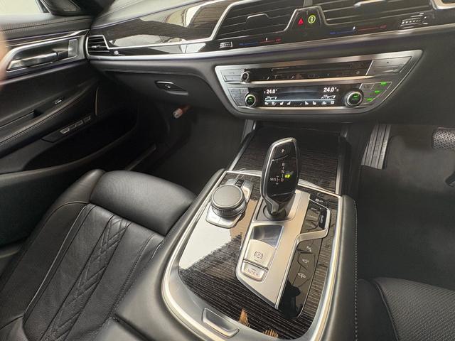 ７シリーズ ７５０ｉ　Ｍスポーツ　Ｖ８ツインターボ／黒革（46枚目）