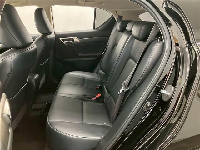 ＣＴ ＣＴ２００ｈ　バージョンＬ　モデリスタエアロパーツ　モデリスタマフラー　ＴＲＤ１８インチアルミホイール　ブラックレザーシート　シートヒーター　ステアリングヒーター　ＥＴＣ２．０　パワーシート　クリアランスソナー（16枚目）