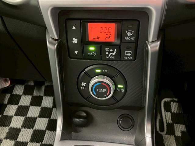 コペン クーペ　２００台限定車　純正ナビ　ＢＢＳアルミホイール　シートヒーター　禁煙車　フルセグＴＶ（20枚目）