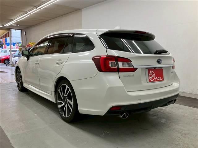 レヴォーグ ２．０ＧＴ－Ｓ　ＥｙｅＳｉｇｈｔ　純正ダイヤトーンナビ　バックカメラ　フルセグＴＶ　アイサイト　４ＷＤ　純正アルミホイール　スマートキー　ＥＴＣ　ユーザー買取車（11枚目）