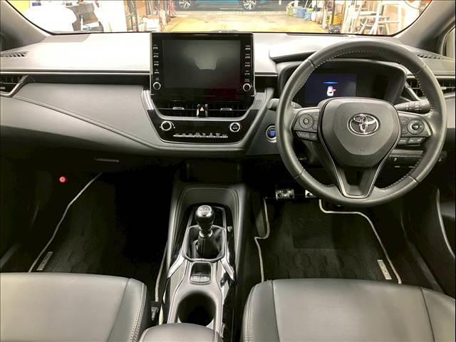 カローラツーリング W×B 6速MT 柿本改マフラー 衝突被害軽減ブレーキ 純正17インチアルミホイール ディスプレイオーディオ バックカメラ Bluetooth接続可 ヘッドアップディスプレイ クリアランスソナー ETC(4枚目)