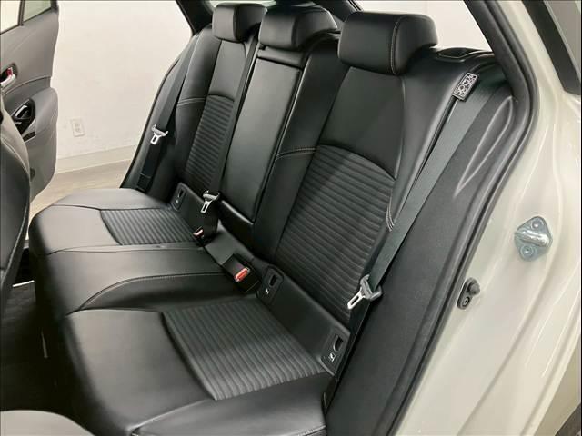 カローラツーリング W×B 6速MT 柿本改マフラー 衝突被害軽減ブレーキ 純正17インチアルミホイール ディスプレイオーディオ バックカメラ Bluetooth接続可 ヘッドアップディスプレイ クリアランスソナー ETC(16枚目)