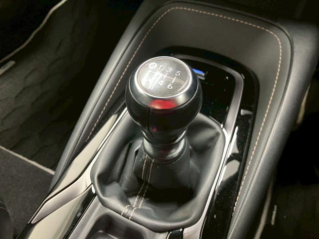 カローラツーリング W×B 6速MT 柿本改マフラー 衝突被害軽減ブレーキ 純正17インチアルミホイール ディスプレイオーディオ バックカメラ Bluetooth接続可 ヘッドアップディスプレイ クリアランスソナー ETC(34枚目)