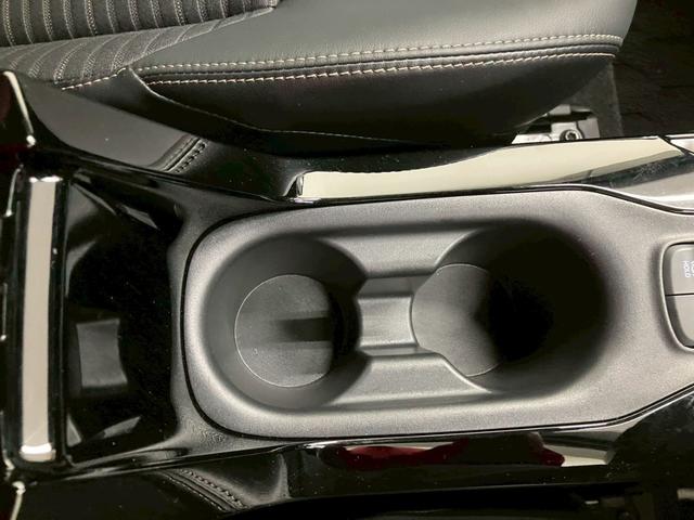 カローラツーリング W×B 6速MT 柿本改マフラー 衝突被害軽減ブレーキ 純正17インチアルミホイール ディスプレイオーディオ バックカメラ Bluetooth接続可 ヘッドアップディスプレイ クリアランスソナー ETC(36枚目)