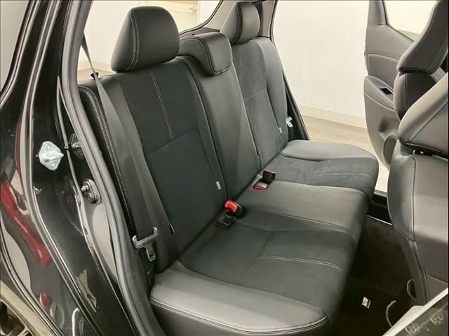 ヴィッツ GR SPORT “GR” 衝突被害軽減ブレーキ 純正17インチアルミホイール 純正ナビ フルセグTV Bluetooth接続可 バックカメラ オートハイビーム レーンキープアシスト LEDヘッドライト オートライト ETC(14枚目)