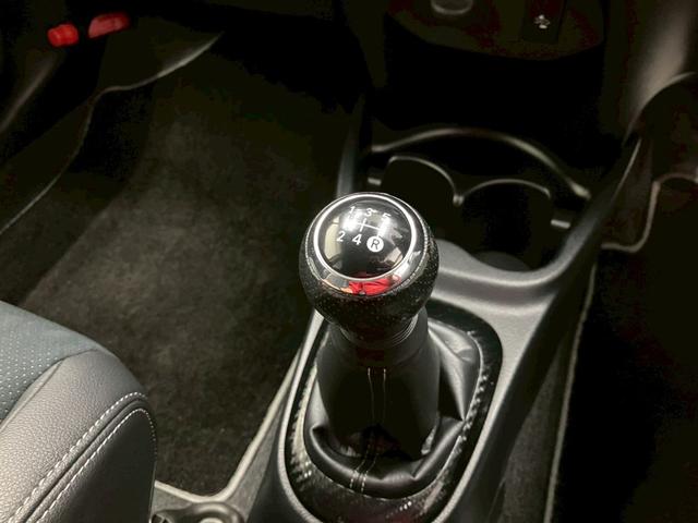 ヴィッツ GR SPORT “GR” 衝突被害軽減ブレーキ 純正17インチアルミホイール 純正ナビ フルセグTV Bluetooth接続可 バックカメラ オートハイビーム レーンキープアシスト LEDヘッドライト オートライト ETC(37枚目)