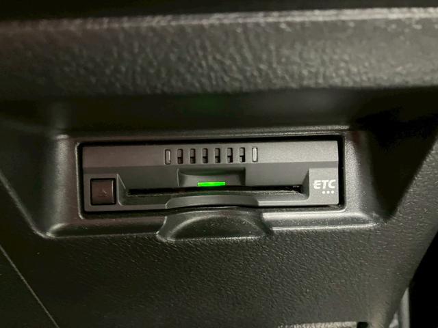 ヴィッツ GR SPORT “GR” 衝突被害軽減ブレーキ 純正17インチアルミホイール 純正ナビ フルセグTV Bluetooth接続可 バックカメラ オートハイビーム レーンキープアシスト LEDヘッドライト オートライト ETC(41枚目)