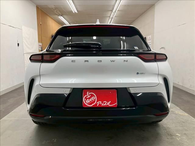 クラウンスポーツ Z パノラマルーフ 衝突被害軽減ブレーキ 純正21インチアルミホイール 純正ナビ Bluetooth接続 全方位カメラ クリアランスソナー レーンキープアシスト ブラインドスポットモニター(3枚目)