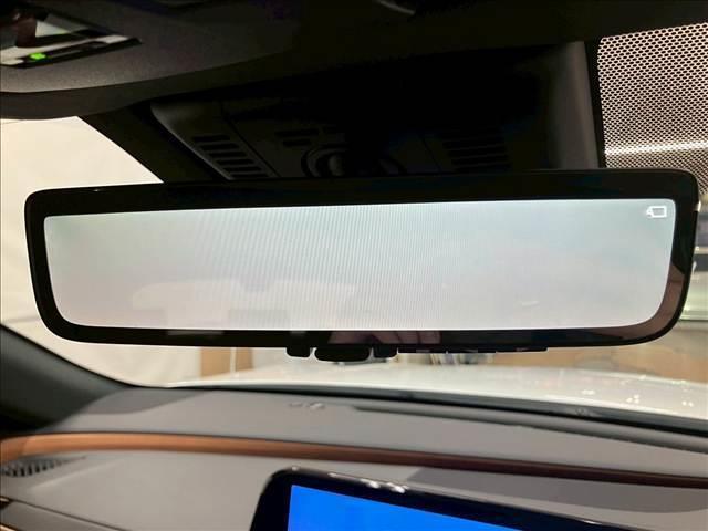 クラウンスポーツ Z パノラマルーフ 衝突被害軽減ブレーキ 純正21インチアルミホイール 純正ナビ Bluetooth接続 全方位カメラ クリアランスソナー レーンキープアシスト ブラインドスポットモニター(21枚目)