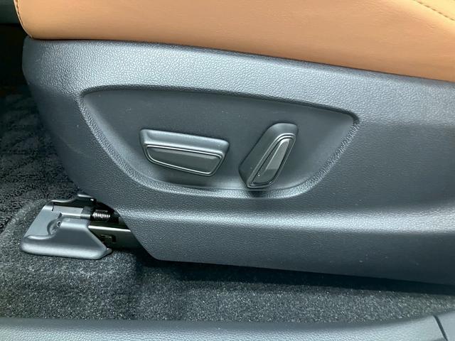 クラウンスポーツ Z パノラマルーフ 衝突被害軽減ブレーキ 純正21インチアルミホイール 純正ナビ Bluetooth接続 全方位カメラ クリアランスソナー レーンキープアシスト ブラインドスポットモニター(30枚目)