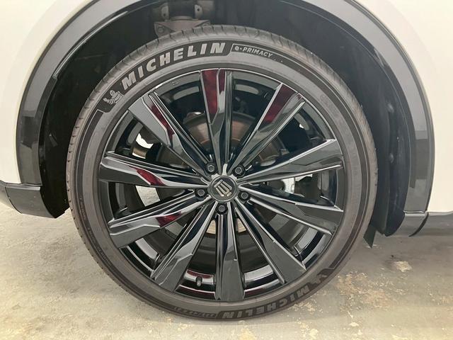 クラウンスポーツ Z パノラマルーフ 衝突被害軽減ブレーキ 純正21インチアルミホイール 純正ナビ Bluetooth接続 全方位カメラ クリアランスソナー レーンキープアシスト ブラインドスポットモニター(51枚目)