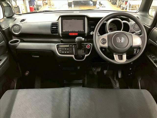 Ｎ－ＢＯＸ Ｇ　ＳＳパッケージ　買取直販（当店買取車）　社外ナビ　バックカメラ　フルセグＴＶ　ＥＴＣ　両側電動スライドドア　インテリキー　純正１４インチＡＷ（4枚目）