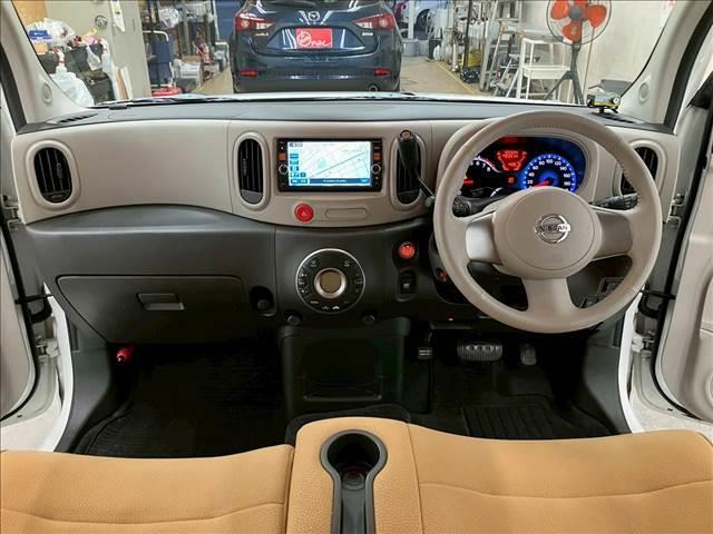 キューブ １５Ｇ　純正ナビ　バックカメラ　フルセグＴＶ　Ｂｌｕｅｔｏｏｔｈ接続　ＣＤ　ＤＶＤ　純正１６インチアルミホイール　スマートキー　ＥＴＣ　ユーザー買取車（4枚目）