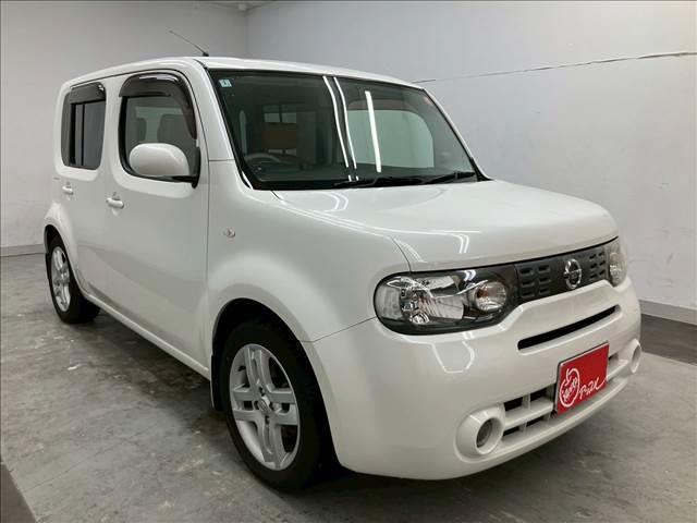 キューブ １５Ｇ　純正ナビ　バックカメラ　フルセグＴＶ　Ｂｌｕｅｔｏｏｔｈ接続　ＣＤ　ＤＶＤ　純正１６インチアルミホイール　スマートキー　ＥＴＣ　ユーザー買取車（9枚目）