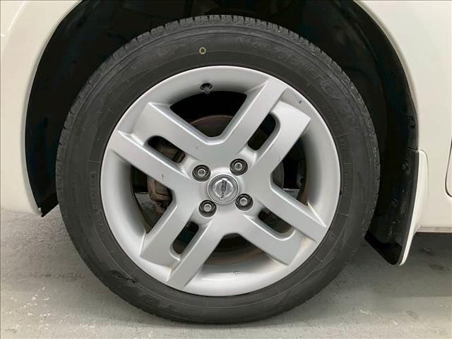 キューブ １５Ｇ　純正ナビ　バックカメラ　フルセグＴＶ　Ｂｌｕｅｔｏｏｔｈ接続　ＣＤ　ＤＶＤ　純正１６インチアルミホイール　スマートキー　ＥＴＣ　ユーザー買取車（23枚目）