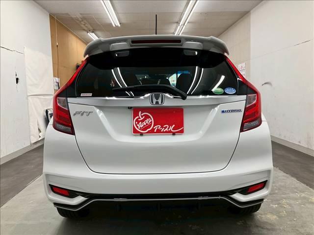 フィットハイブリッド Ｓ　ホンダセンシング　ユーザー買取車両　純正ナビ　フルセグＴＶ　Ｂｌｕｅｔｏｏｔｈ接続可　バックカメラ　レーンキープアシスト　レーダークルーズコントロール　ＬＥＤヘッドライト　オートライト　ＥＴＣ　スマートキー（3枚目）