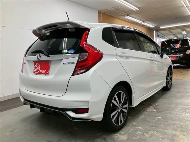 フィットハイブリッド Ｓ　ホンダセンシング　ユーザー買取車両　純正ナビ　フルセグＴＶ　Ｂｌｕｅｔｏｏｔｈ接続可　バックカメラ　レーンキープアシスト　レーダークルーズコントロール　ＬＥＤヘッドライト　オートライト　ＥＴＣ　スマートキー（10枚目）