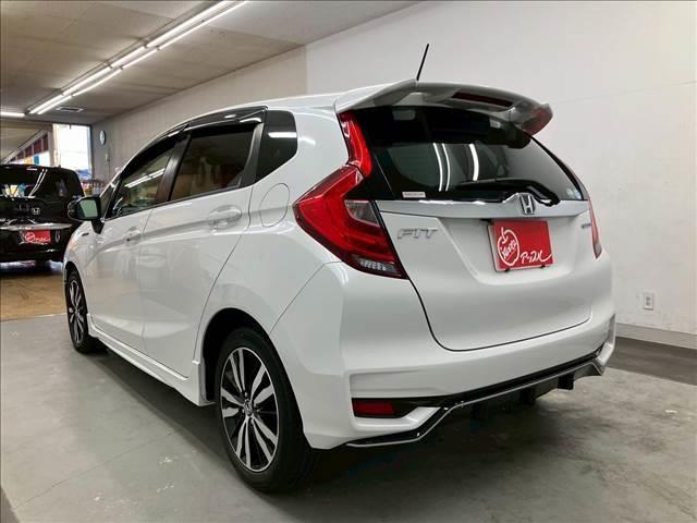 フィットハイブリッド Ｓ　ホンダセンシング　ユーザー買取車両　純正ナビ　フルセグＴＶ　Ｂｌｕｅｔｏｏｔｈ接続可　バックカメラ　レーンキープアシスト　レーダークルーズコントロール　ＬＥＤヘッドライト　オートライト　ＥＴＣ　スマートキー（11枚目）