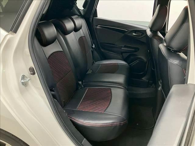 フィットハイブリッド Ｓ　ホンダセンシング　ユーザー買取車両　純正ナビ　フルセグＴＶ　Ｂｌｕｅｔｏｏｔｈ接続可　バックカメラ　レーンキープアシスト　レーダークルーズコントロール　ＬＥＤヘッドライト　オートライト　ＥＴＣ　スマートキー（14枚目）