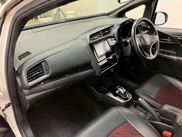 フィットハイブリッド Ｓ　ホンダセンシング　ユーザー買取車両　純正ナビ　フルセグＴＶ　Ｂｌｕｅｔｏｏｔｈ接続可　バックカメラ　レーンキープアシスト　レーダークルーズコントロール　ＬＥＤヘッドライト　オートライト　ＥＴＣ　スマートキー（31枚目）