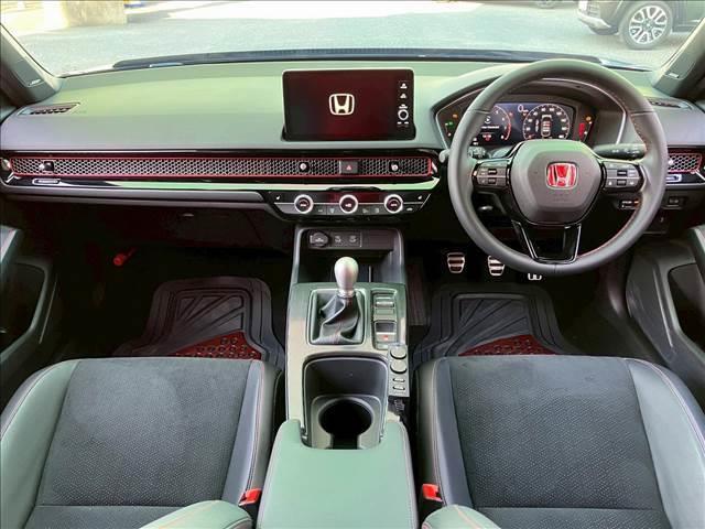 シビック ＲＳ　ユーザー買取車両　ブリッツ車高調　レイズホムラアルミホイール　衝突被害軽減ブレーキ　純正ディスプレイオーディオ　Ｂｌｕｅｔｏｏｔｈ接続　バックカメラ　シートヒーター　パワーシート　社外リップスポイラー（4枚目）