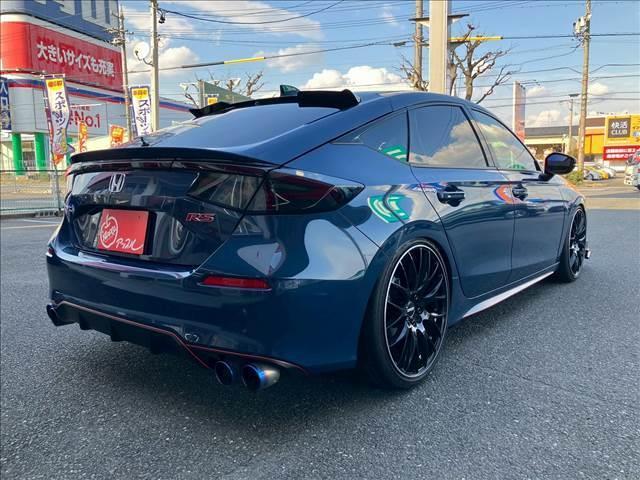 シビック ＲＳ　ユーザー買取車両　ブリッツ車高調　レイズホムラアルミホイール　衝突被害軽減ブレーキ　純正ディスプレイオーディオ　Ｂｌｕｅｔｏｏｔｈ接続　バックカメラ　シートヒーター　パワーシート　社外リップスポイラー（10枚目）