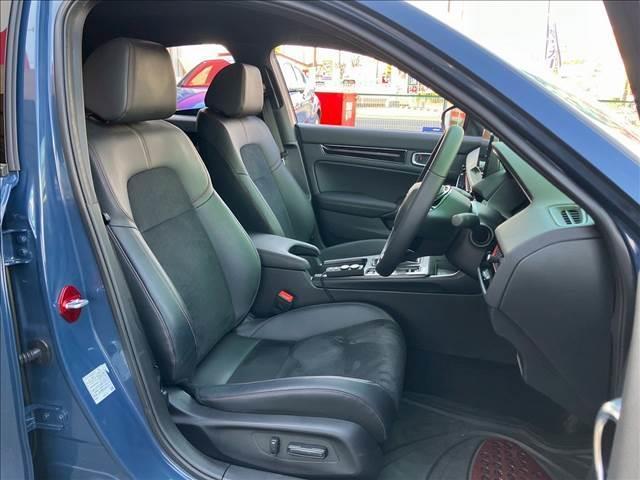 シビック ＲＳ　ユーザー買取車両　ブリッツ車高調　レイズホムラアルミホイール　衝突被害軽減ブレーキ　純正ディスプレイオーディオ　Ｂｌｕｅｔｏｏｔｈ接続　バックカメラ　シートヒーター　パワーシート　社外リップスポイラー（13枚目）