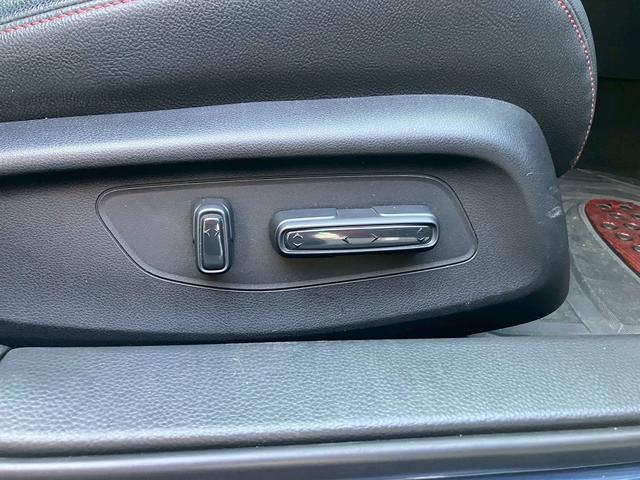 シビック ＲＳ　ユーザー買取車両　ブリッツ車高調　レイズホムラアルミホイール　衝突被害軽減ブレーキ　純正ディスプレイオーディオ　Ｂｌｕｅｔｏｏｔｈ接続　バックカメラ　シートヒーター　パワーシート　社外リップスポイラー（30枚目）