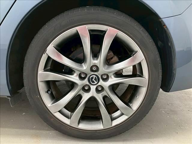 アテンザセダン ２５Ｓ　Ｌ　Ｐａｃｋａｇｅ　純正ナビ　バックカメラ　黒革シート　純正１９インチアルミホイール　フルセグＴＶ　ＨＩＤヘッドライト　シートヒーター　スマートキー　ＥＴＣ　ユーザー買取車（22枚目）