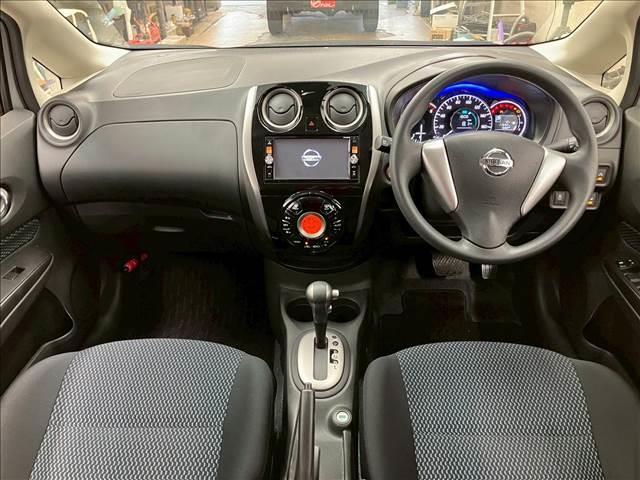 ノート Ｘ　ＤＩＧ－Ｓ　Ｖセレクション＋Ｓａｆｅｔｙ　純正ナビ　アラウンドビューモニター　衝突被害軽減ブレーキ　Ｂｌｕｅｔｏｏｔｈ接続　ＣＤ　ＤＶＤ　オートエアコン　スマートキー　ユーザー買取車（4枚目）