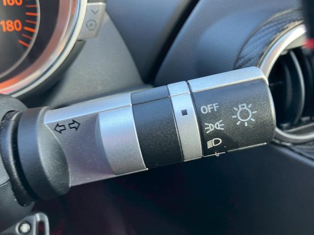 フェアレディＺ バージョンＴ　社外ナビ　バックカメラ　ＷＯＲＫ１９インチアルミホイール　ＢＯＳＥサウンドシステム　社外メーター　社外マフラー　社外車高調　社外ブレーキキャリパー　社外エアロ　ＨＩＤヘッドライト（21枚目）