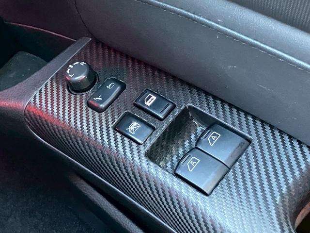 フェアレディＺ バージョンＴ　社外ナビ　バックカメラ　ＷＯＲＫ１９インチアルミホイール　ＢＯＳＥサウンドシステム　社外メーター　社外マフラー　社外車高調　社外ブレーキキャリパー　社外エアロ　ＨＩＤヘッドライト（26枚目）