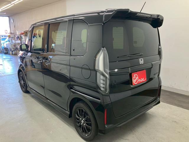 Ｎ－ＢＯＸカスタム Ｌ　スタイル＋ブラック　買取直販（当店買取車）　ホンダセンシング　社外ナビ　バックカメラ　Ｂｌｕｅｔｏｏｔｈ接続　両側電動スライドドア　ＥＴＣ　シートヒーター　ＬＥＤヘッドライト　純正１４インチＡＷ（11枚目）