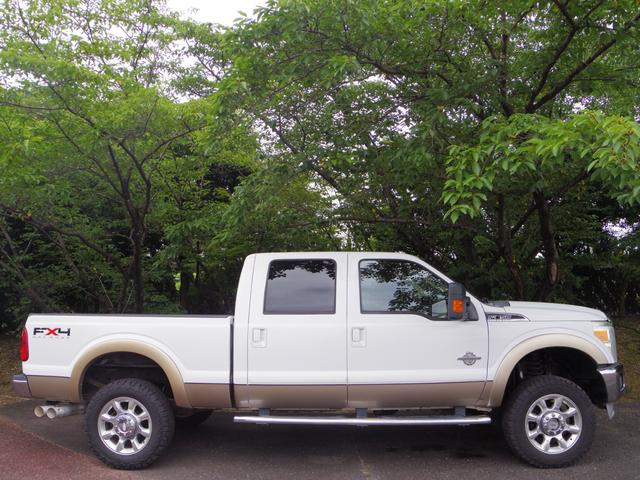 フォード Ｆ－２５０ スーパーデューティ　Ｆ２５０　パワーストロークディゼルターボ　ラリアット　４ＷＤ　クルーキャブ（20枚目）