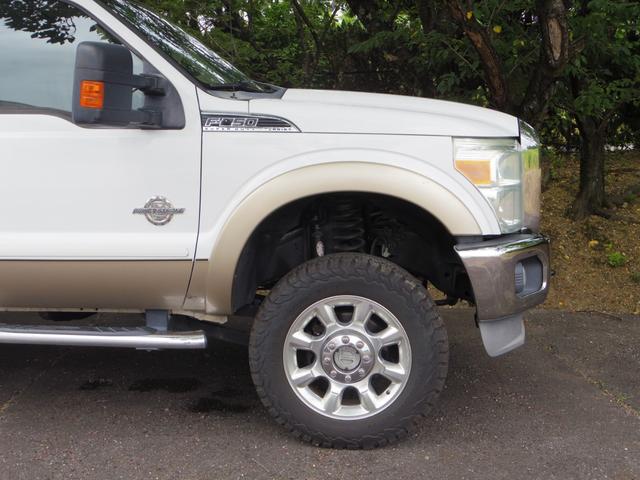 フォード Ｆ－２５０ スーパーデューティ　Ｆ２５０　パワーストロークディゼルターボ　ラリアット　４ＷＤ　クルーキャブ（23枚目）