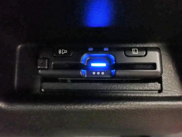 L レーダーブレーキサポート装着車 純オーディオ CD AUX キーレス ETC D席シートヒーター レーダーブレーキサポート ステータスインフォメーションランプ カラードドアハンドル WSRS EBD付ABS ESC Aストップ 禁煙(7枚目)