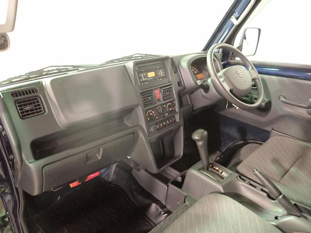 スーパーキャリイ Ｘ　４ＷＤ　Ａ／Ｔ　デュアルカメラブレーキサポート　純正ＣＤデッキ　ＡＵＸ　キーレスエントリー　オートライト　フォグ　Ｐ／Ｓ　Ｐ／Ｗ　Ｄ席リクライニング４０°＆スライド１８０ｍｍ　オーバーヘッドシェル　パーキングアシストソナー　パートタイム４ＷＤ　禁煙（18枚目）