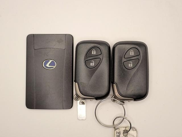 ＣＴ ＣＴ２００ｈ　Ｆ　ＳＰＯＲＴ　Ｌ・ＳａｆｅｔｙＳｙｓｔｅｍ＋　禁煙　純正ＳＤナビ　フルセグ　ＤＶＤ　Ｂｌｕｅｔｏｏｔｈ　Ｂカメラ　ＥＴＣ２．０　ＬＥＤヘッド　レーダークルーズＣ　ＡＴハイビーム　パーキングセンサー　赤黒レザー　パワーシート　専用サス　純正１７ＡＷ（8枚目）