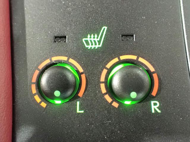 ＣＴ ＣＴ２００ｈ　Ｆ　ＳＰＯＲＴ　Ｌ・ＳａｆｅｔｙＳｙｓｔｅｍ＋　禁煙　純正ＳＤナビ　フルセグ　ＤＶＤ　Ｂｌｕｅｔｏｏｔｈ　Ｂカメラ　ＥＴＣ２．０　ＬＥＤヘッド　レーダークルーズＣ　ＡＴハイビーム　パーキングセンサー　赤黒レザー　パワーシート　専用サス　純正１７ＡＷ（10枚目）