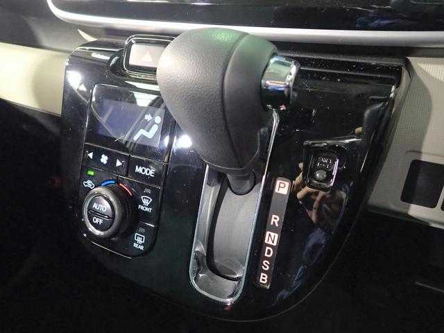 ムーヴキャンバス G“ブラックインテリアリミテッドSAIII” スマアシ3 禁煙 純正Mナビ フルセグTV DVD USB BT パノラミックビューM ETC Fドラレコ インテリキー LEDヘッド 衝突軽減ブレーキ ATハイビーム Wパワスラ PWRモード 置きラクボックス(18枚目)