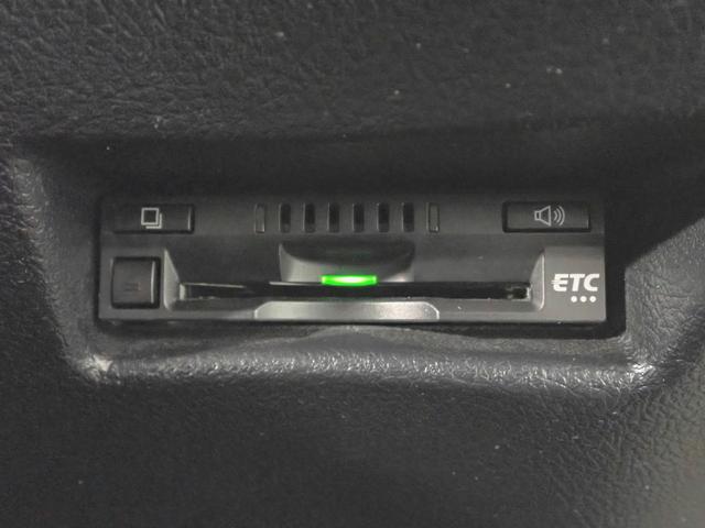 シエンタ Ｇ　クエロ　ＴｏｙｏｔａＳａｆｅｔｙＳｅｎｓｅ　７人乗り　禁煙　純正ＳＤナビ　フルセグＴＶ　ＤＶＤ　Ｂｌｕｅｔｏｏｔｈ　パノラミックビューＭ　インテリキー　Ｆドラレコ　ＬＥＤヘッド＆フォグ　Ｗパワスラ　プリクラッシュＳ　ＡＴハイビーム　ステア＆シートヒーター（10枚目）