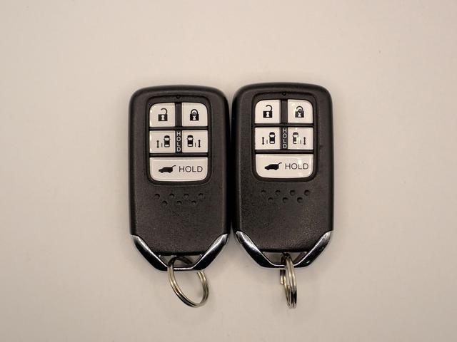 オデッセイハイブリッド e:HEV ABSOLUTE EX HondaSENSING 禁煙 ナビ装着用SP 純10インチナビ フルセグ DVD BT マルチビューカメラ ETC2.0 ドラレコ ハーフレザー Wパワスラ Pテールゲート 純ノイズリデューシング18AW AC電源1500W(8枚目)