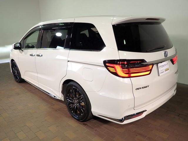 オデッセイハイブリッド e:HEV ABSOLUTE EX HondaSENSING 禁煙 ナビ装着用SP 純10インチナビ フルセグ DVD BT マルチビューカメラ ETC2.0 ドラレコ ハーフレザー Wパワスラ Pテールゲート 純ノイズリデューシング18AW AC電源1500W(30枚目)